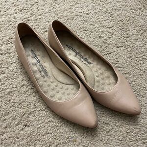 Walking Cradles Reece Women’s 4.5 M (B) New Nude Leather
